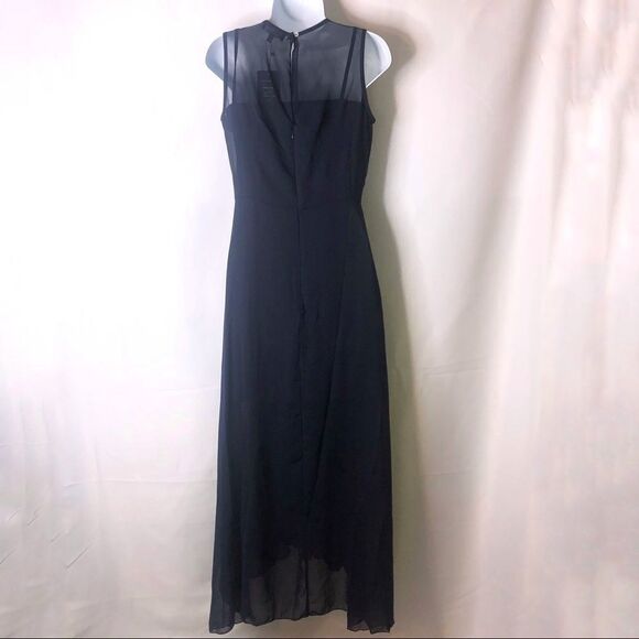 LBISSE| Sleeveless Surplice Maxi Dress - Picture 7 of 10